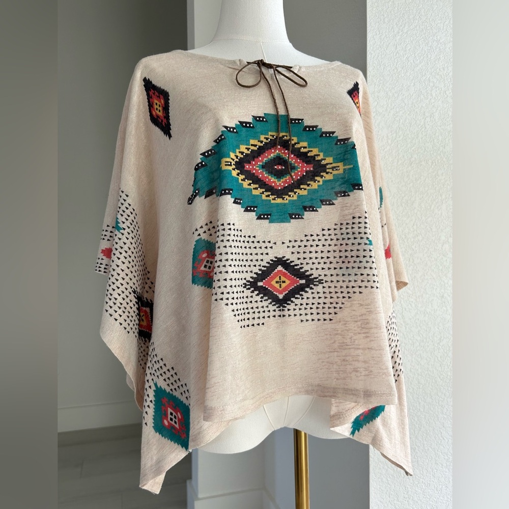Honey Off White Southwestern Print Embellished Batwing Top One Size